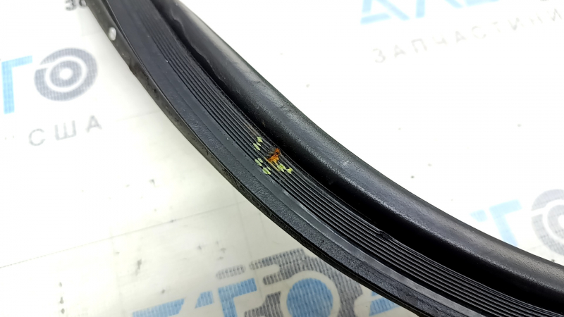 Toyota Camry v70 18-24 trunk lid seal tears