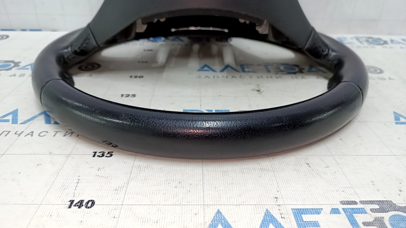 Naked steering wheel Mitsubishi Outlander 14-16 leather black, scratches