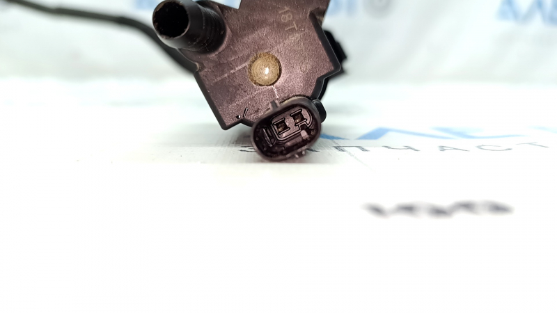 Electromagnetic valve with tube and sensor Audi Q5 80A 18-24 3.0T