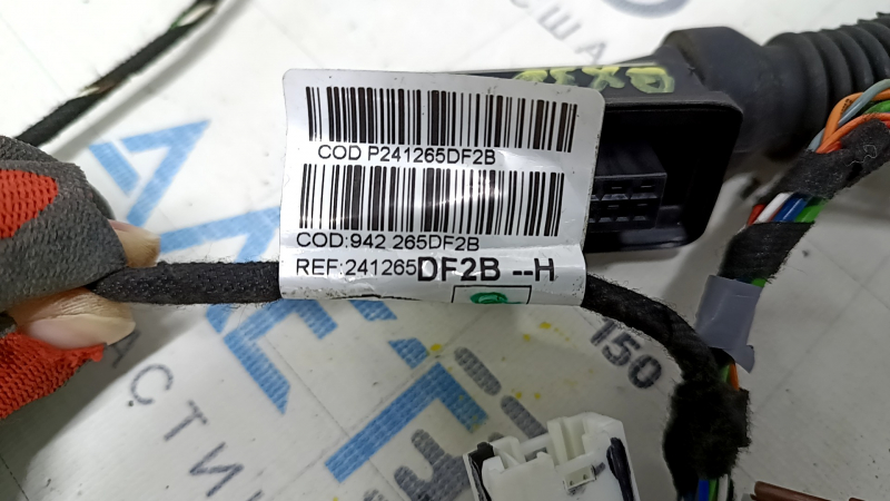Rear right door wiring Infiniti QX30 17-