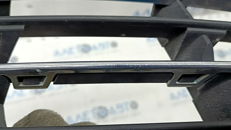 Lower grille of the front bumper right BMW 5 F10 14-16 open under fog lights, Luxury Line, with chrome molding, bumpers, sand