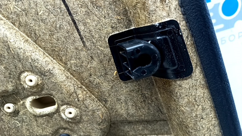Door trim card front right BMW 5 F10 11-16 leather Dakota black with beige, scratches, bumps, abrasion on the handle, needs cleaning