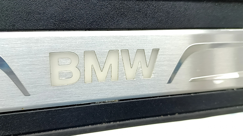 Door sill outer rear right BMW 5 F10 11-16 black with chrome, backlight, water damage