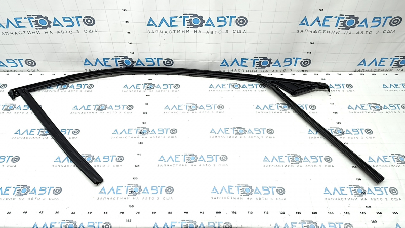 Upper door molding front left Volvo XC60 18-23 chrome with glass seal