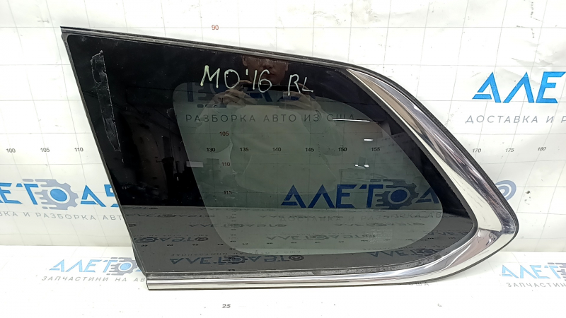Window blind glass rear left Mitsubishi Outlander 14-22 petrol, chrome, scratches on chrome