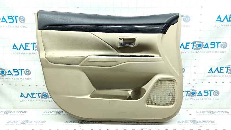 Door trim card front left Mitsubishi Outlander 14-18 beige, armrest beige leather, molding under dark wood, scratches, abrasions, for cleaning