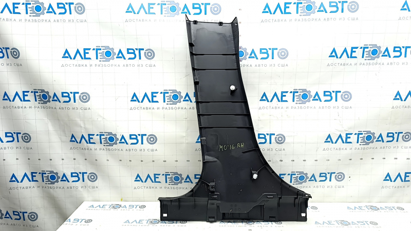 Mitsubishi Outlander 14-22 lower right center pillar trim black, with plug, scratches