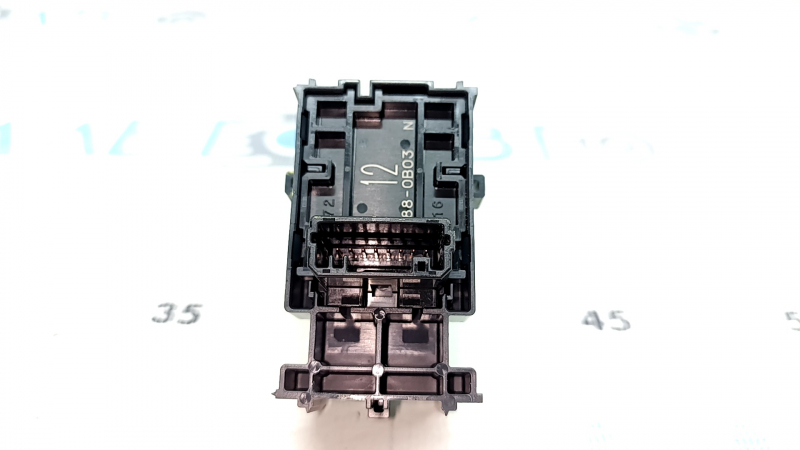 Rear right window lift control Toyota Highlander 20-22 black