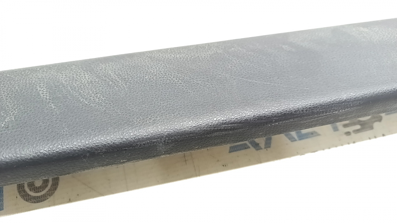 Door sill trim front left Toyota Highlander 20-24 black, scratches