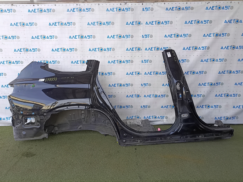 Quarter wing rear right Toyota Highlander 20- under BSM, black, on the body, pokes