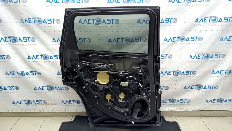 Rear left door assembly for Jeep Cherokee KL 14-23 black PXJ, chip, butt
