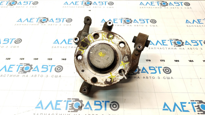 Rusty rear right axle with hub for VW Jetta 11-18 USA