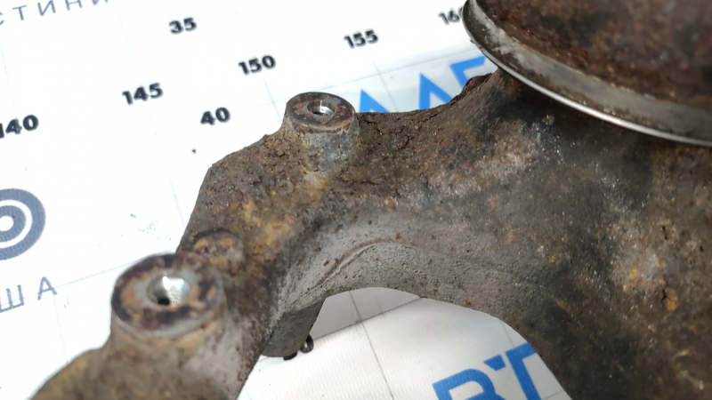 Rusty rear right axle with hub for VW Jetta 11-18 USA