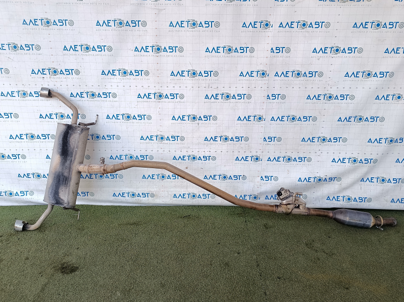 Ford Escape MK4 2020 hybrid FWD exhaust manifold with actuator, heater, and catalytic converter