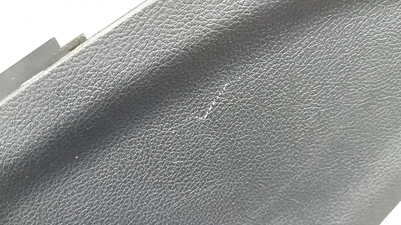 Jeep Grand Cherokee WK2 17-22 front right side center console trim, black, scratches
