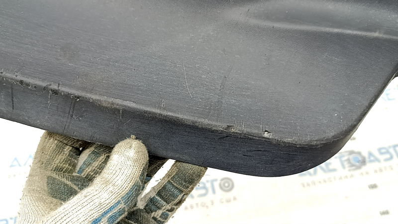 Right front bumper insert for Jeep Grand Cherokee WK2 14-22 trim, scratches, broken fasteners