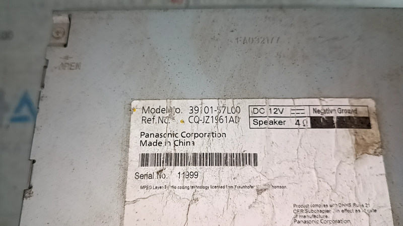 Suzuki Kizashi Radio Tape Player 10-15 Scratches