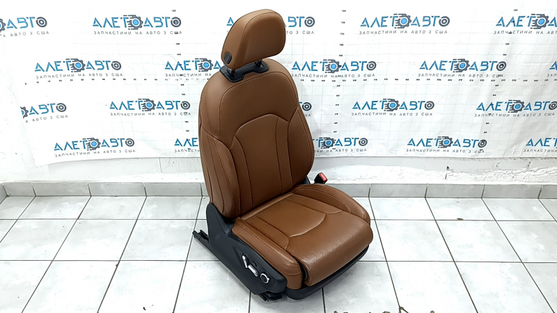 Audi Q7 16-19 passenger seat with airbag, brown leather, heated, ventilated, massage, electric, needs cleaning, scratches, dented