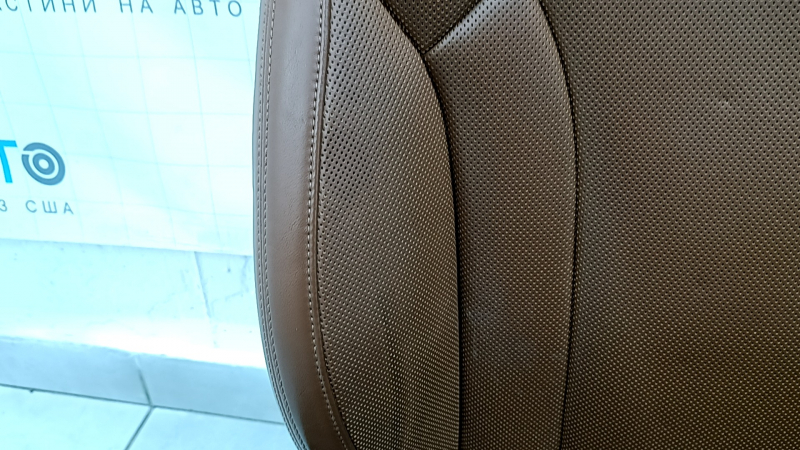 Audi Q7 16-19 passenger seat with airbag, brown leather, heated, ventilated, massage, electric, needs cleaning, scratches, dented