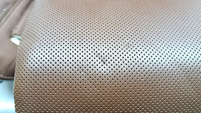 Audi Q7 16-19 driver's seat upholstery, brown leather, heated, ventilated, with a massage mat, scuffs, scratches, dents, broken fasteners