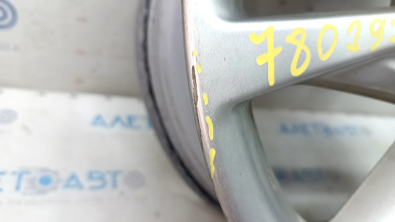 R17x7J Toyota Prius V 12-14 curb rim