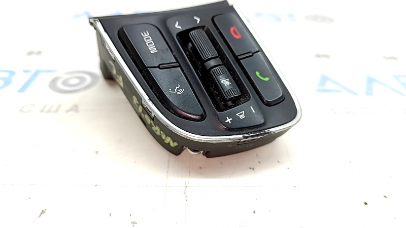Left steering wheel control buttons for Kia Niro 17-19 HEV, PHEV, chrome finish