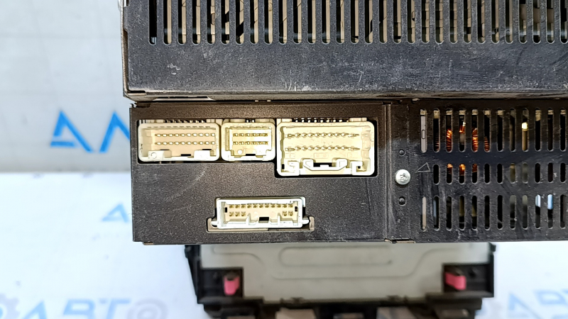 Tape recorder, monitor, CD changer, radio, Lexus ES350 08-11 panel scratches, cracked fasteners