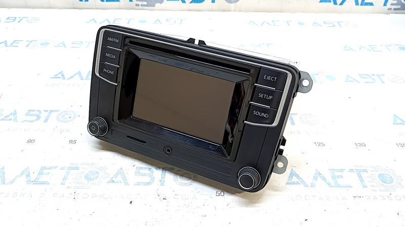 VW Jetta 15-17 USA 6-button radio monitor, scratched