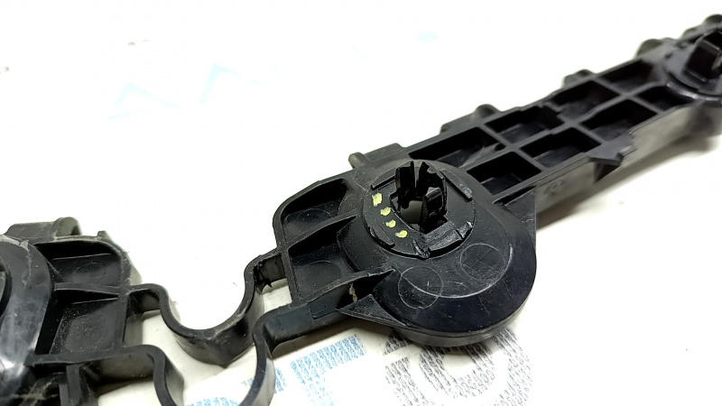 Left rear bumper mount for Toyota Avalon 13-18, broken latches