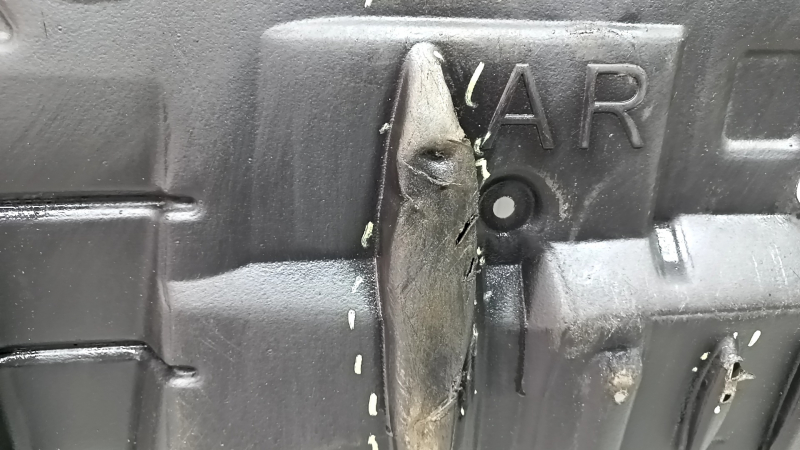 Right engine guard for Toyota Avalon 13-15 pre-restyling, dented, with tears