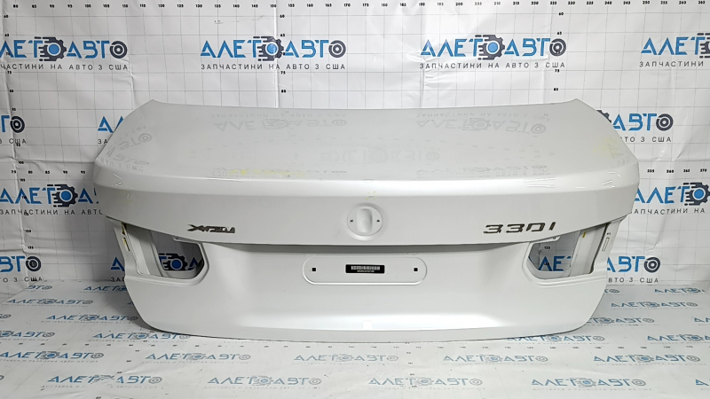 BMW 3 Series F30 4D 12-18 White A96 Scratches Trunk Lid