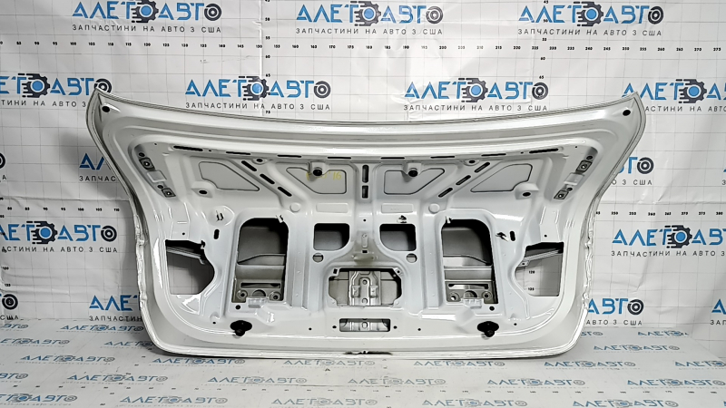 BMW 3 Series F30 4D 12-18 White A96 Scratches Trunk Lid