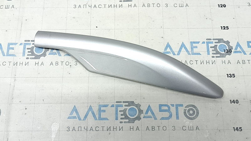 Front right longitudinal roof rail cover for Nissan Rogue 14-20 with 3 mounts, broken mount