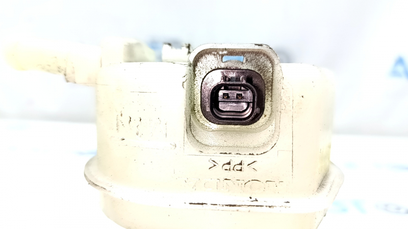 Additional brake fluid reservoir Honda CRV 20-22 hybrid with lid