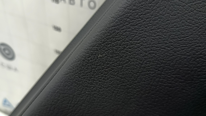 Black rear right door panel for Audi A4 B9 17-19, black leather armrest, black leather insert, with handle and speaker grilles and button, scratches