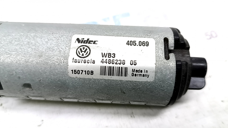 Motor for adjusting the lower cushion of the driver's seat VW Tiguan 09-17 forward and backward, without runners