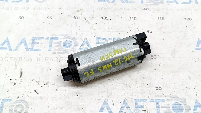 Motor for adjusting the lower cushion of the driver's seat VW Tiguan 09-17 forward and backward, without runners