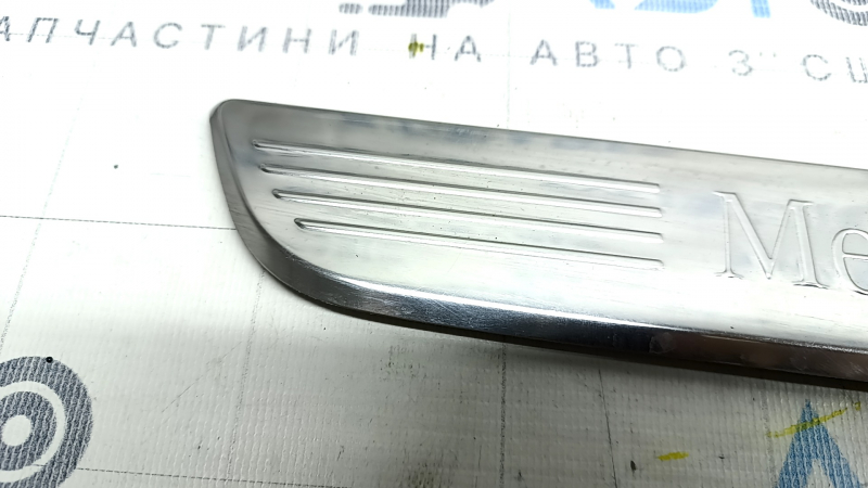 Front left outer door sill trim for Mercedes W213 E 300/350 17-23 chrome, scratches, dents