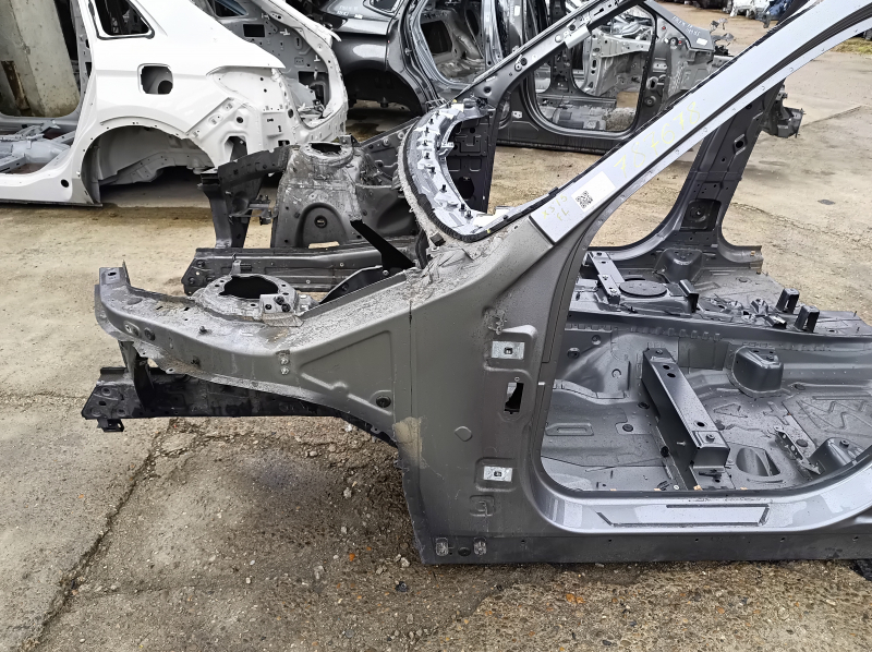 Front left quarter panel of BMW X3 F25 11-17 with eyelash, on the body, graphite