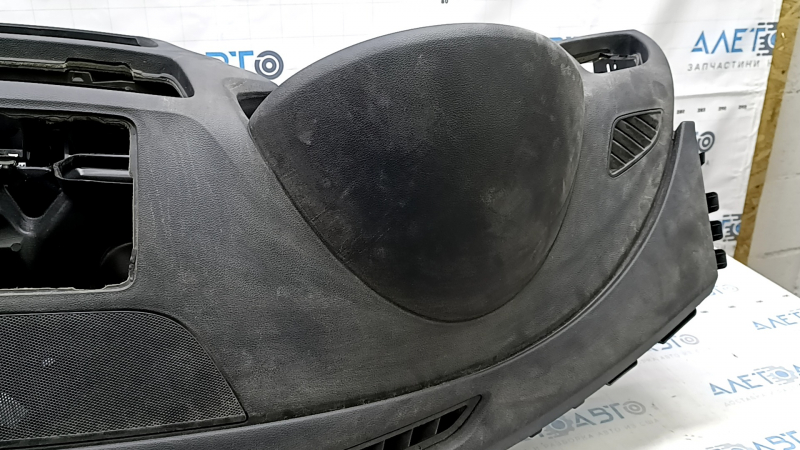 Audi Q3 8U 15-18 black dashboard with airbag, dry-cleanable