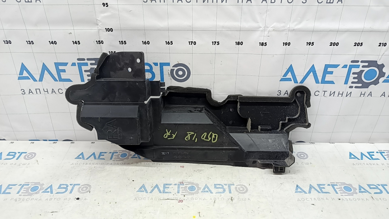 Radiator deflector right Infiniti Q50 16-20 3.0T