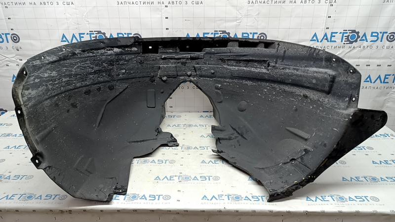 Volvo XC90 16-23 front left fender liner with tears
