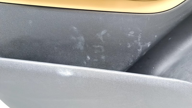 Door trim, front left, Volvo XC90 16-22, black leather, beige leather insert, beige leather armrest, without curtain, with wood trim, scratches, needs cleaning