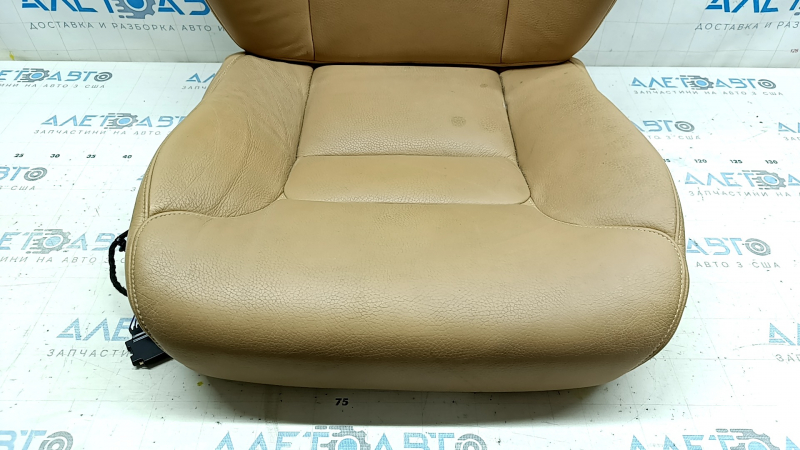 Volvo XC90 16-25 leather passenger seat upholstery, beige, heated, needs cleaning, oxidized chip