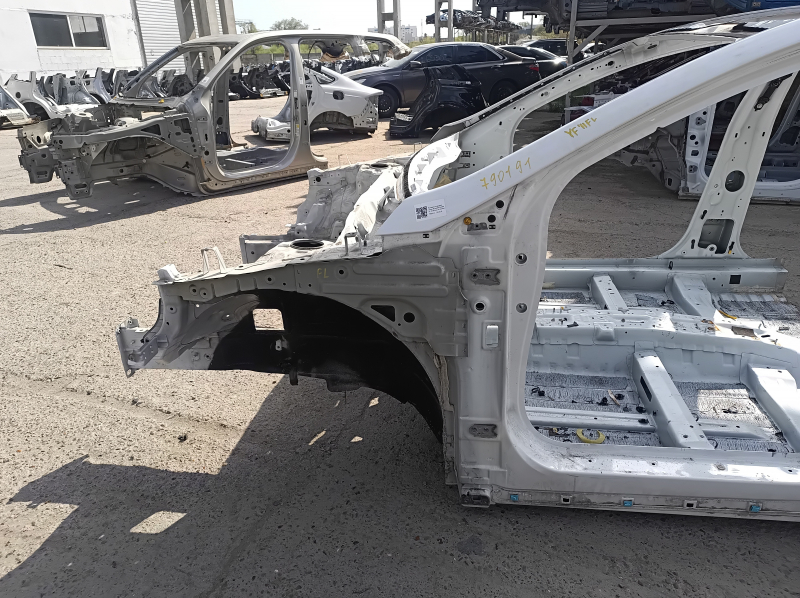 Front left quarter panel of Hyundai Sonata 11-15, white, on the body