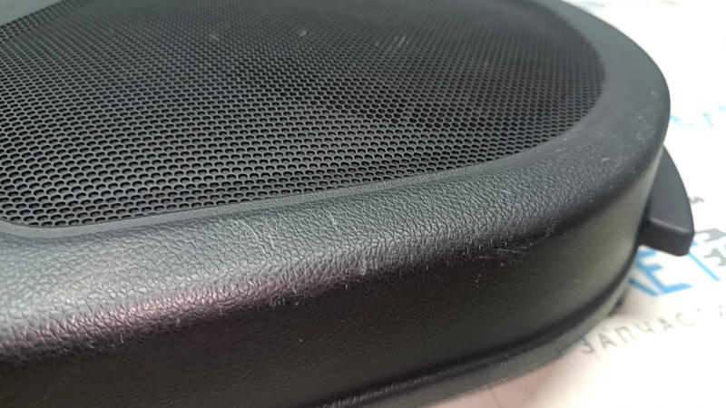 Subaru Legacy 15-18 front left door panel, black with black cloth insert, black leather armrest, gray molding, scratches
