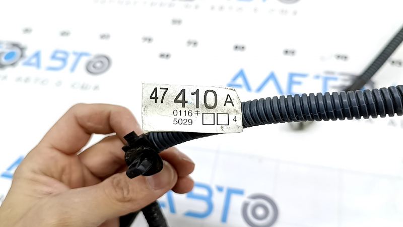 Wiring for the front bumper of a Toyota Prius 50 Prime 17-19 for parking sensors