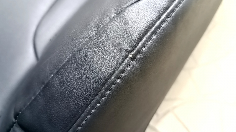Driver's seat for Toyota Prius 50 Prime 17-19 with airbag, electric, heated, black leather, cracked leather