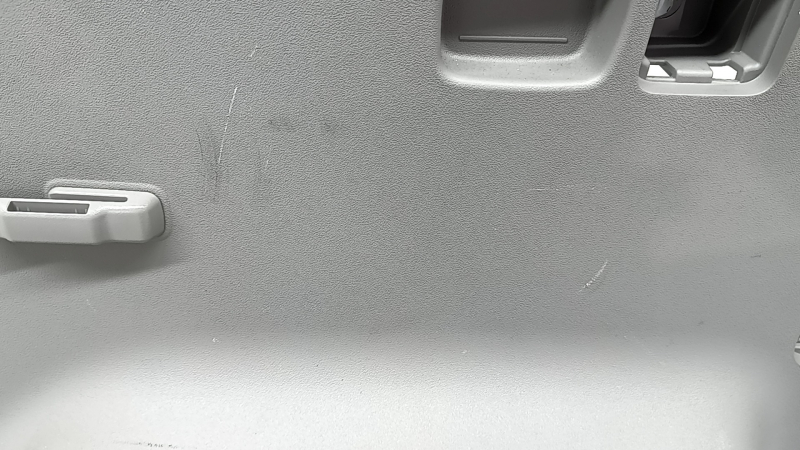 Right wheel arch trim for Toyota Prius V 12-17, gray, scratches, needs cleaning