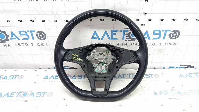 VW Jetta 19-23 black leather steering wheel, no buttons or trim, scratches